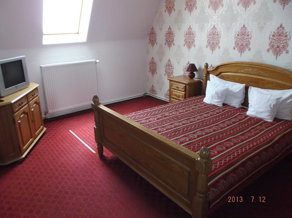 Hotel Melody Satu Mare Zimmer foto